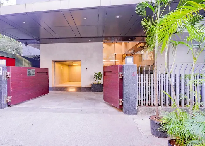 Super Townhouse Oak Times Square Le Western Mumbai