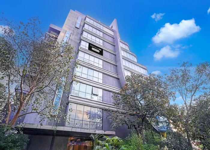 Super Townhouse Oak Times Square Le Western Mumbai