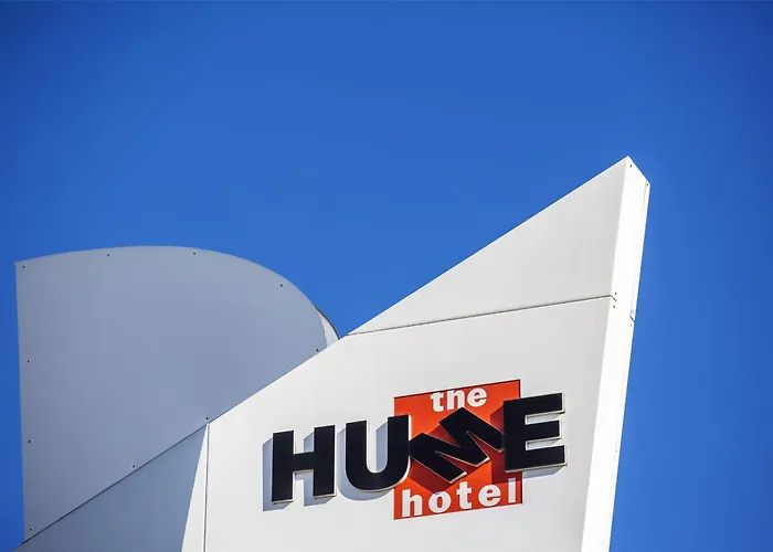 Nightcap At Hume Hotel Bankstown
