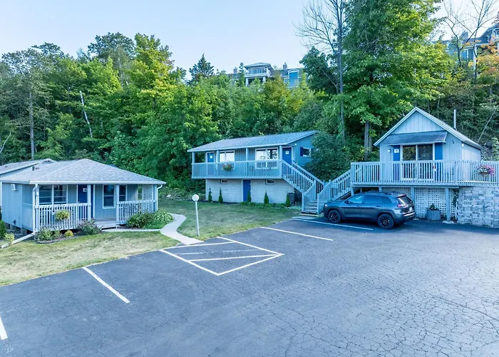Downtown Inn Sister Bay