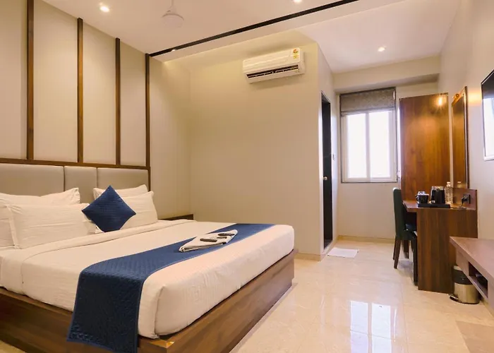 Magnus Fortune House Business Hotel , Magarpatta Pune Mundhwa