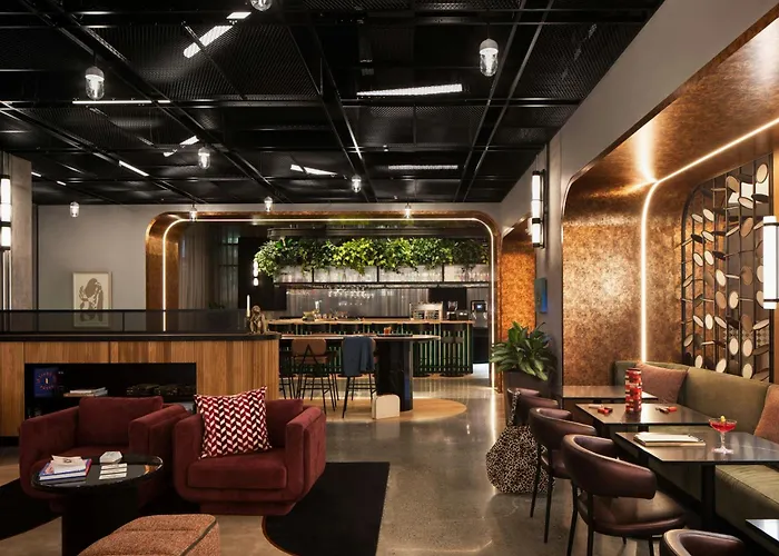 Hotel Moxy Montreal Downtown