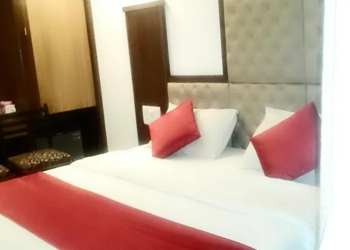 Hotel Shelter Palace Navi Mumbai