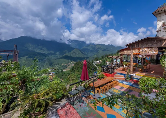 Sapa Fansipan View House Hotel