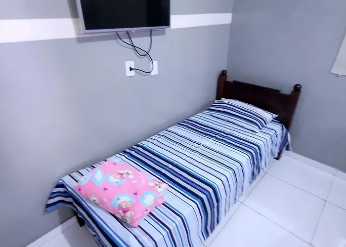 Pousada Guarany Acesso Aos Quartos Apenas Por Escadas , Visitas Multiplas E Rotatividade De Pessoas No Quarto Sao Proibidas Campina Grande