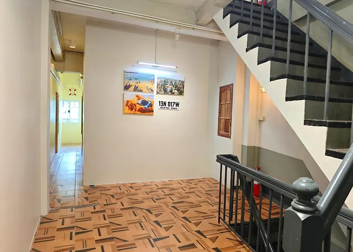 Latitude 13 Room & Breakfast Bangkok