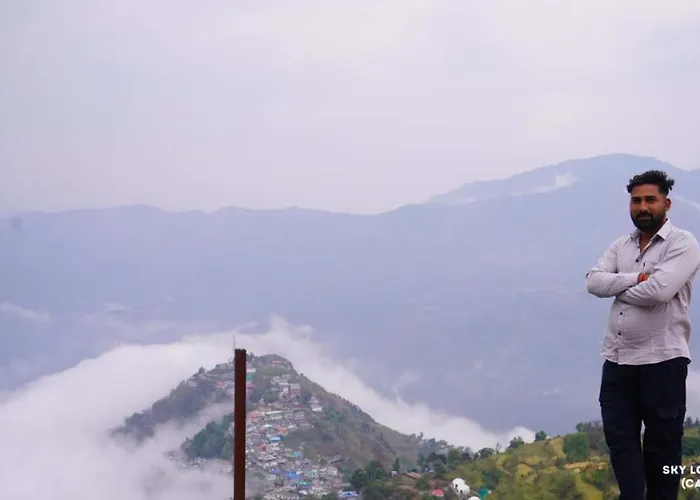 Sky Lounge Cafe Restro & Hotel Mussoorie