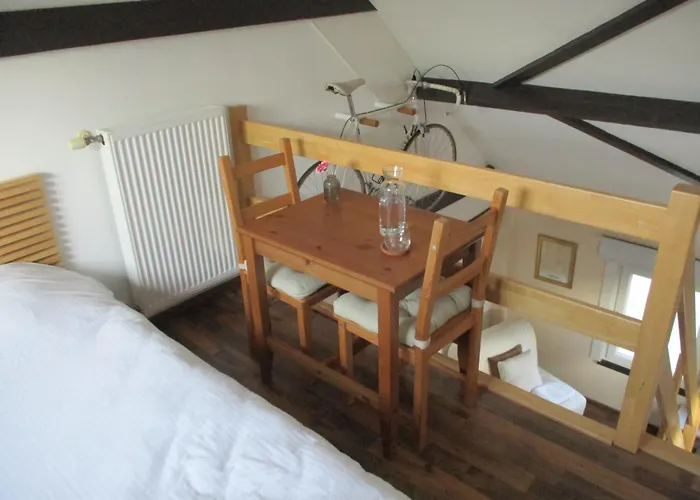 Bergs And Cobbles Bed and Breakfast Maarkedal