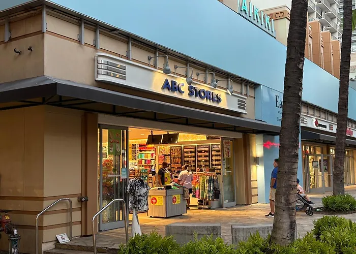 First Cabin International Hawaii Honolulu