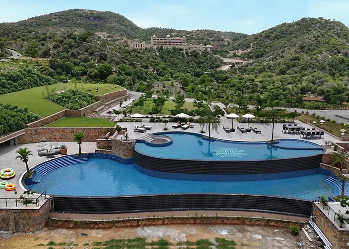 Holymont Udaipur Hotel