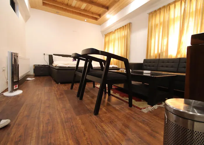 Hotel Pc Palace Kargil