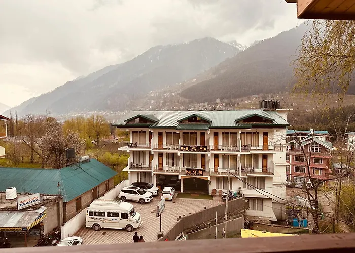 Hotel Pine Grove Manali 