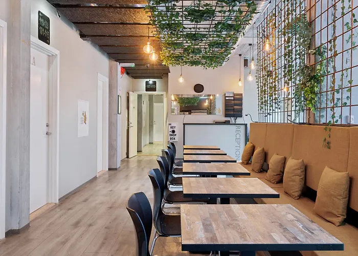 Hotel Fyrtojet - We Give Less You Save More Odense