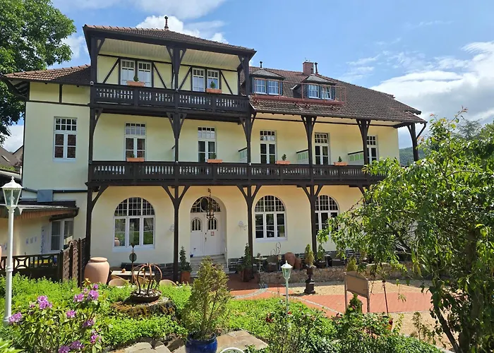 PARK VILLA zentral am Mittelrhein Zimmer&Apartments Self check in Aparthotel Boppard