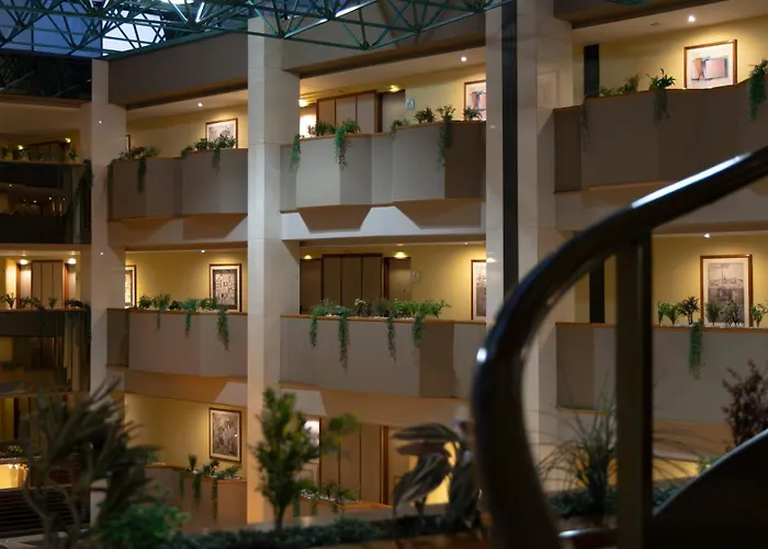 Hotel Abastos Plaza Mexico