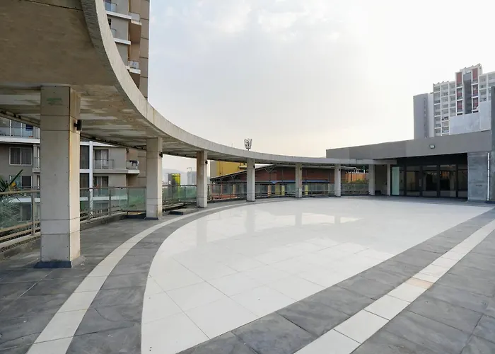 Treebo Premium Niraali Executive, Hinjewadi Hotel Pimpri-Chinchwad