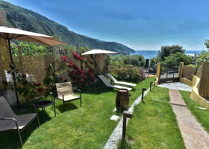 Amare Il Mare Affittacamere E Appartamenti Corniglia