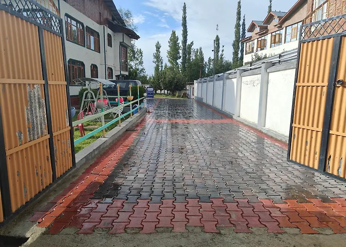 Gulmarg Gs Residency Hotel