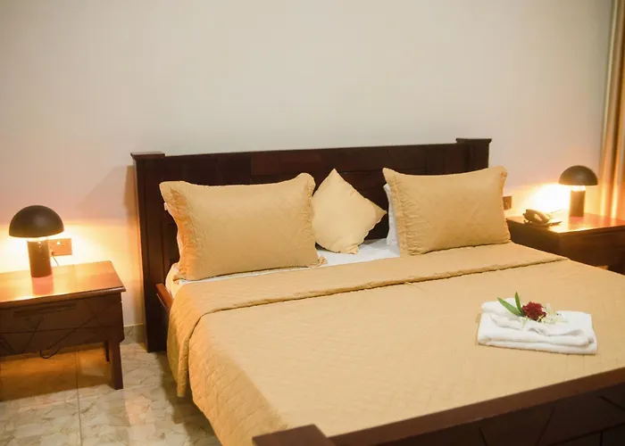 Pito Guest House Elmina