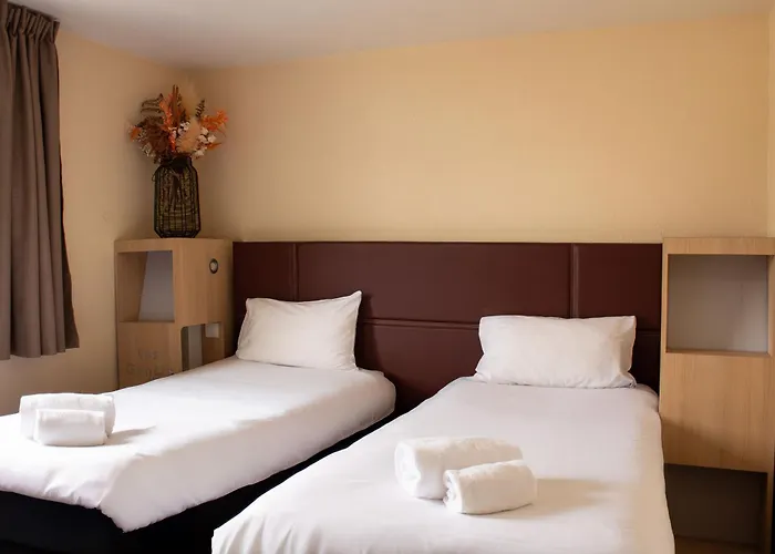 Hotel Les Genets Bayona