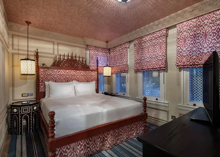 Hagia Sofia Mansions Istanbul, Curio Collection By Hilton Hotel