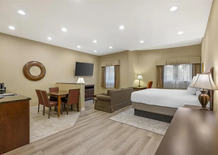 Best Western Plus Vineyard Inn And Suites Penn Yan