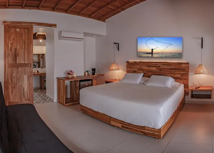 Hotel Punta Faro Isla Mucura