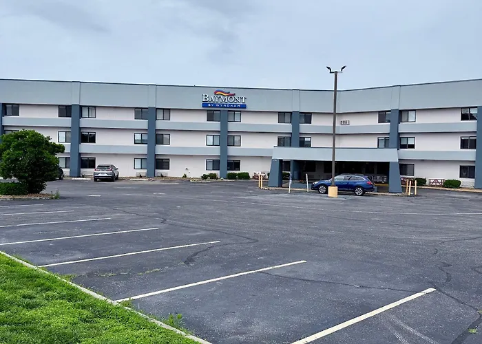 Baymont By Wyndham Columbia, Mo Hotel