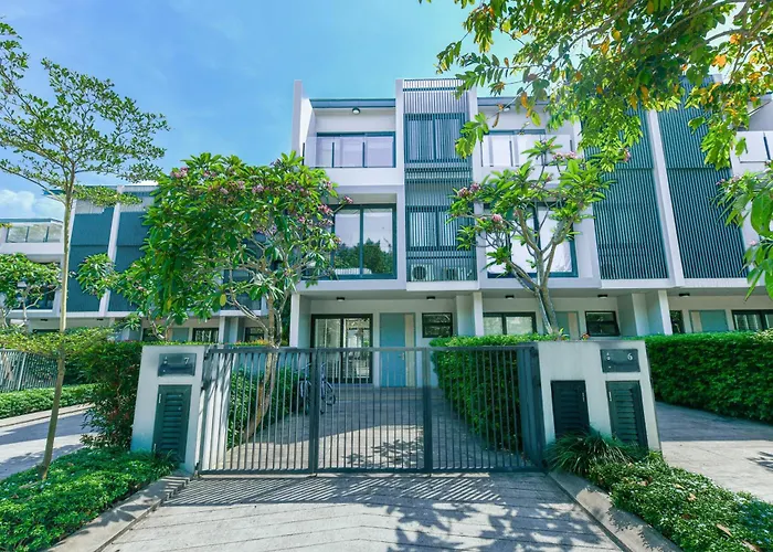 Laguna Parkside Lang Co Hue