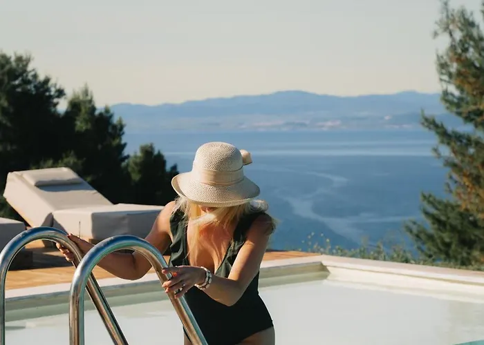 Blue Dream Afytos Apart otel
