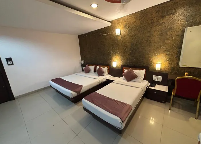 Paradise Hotel And Banquet, Indore