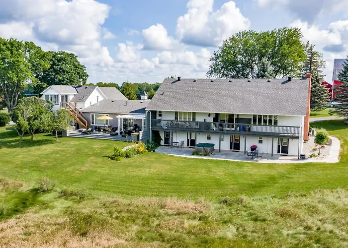Mountain Ash Country Manor And Spa Creemore