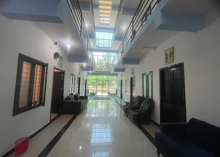 Nilastay Emirates Kazhakuttam