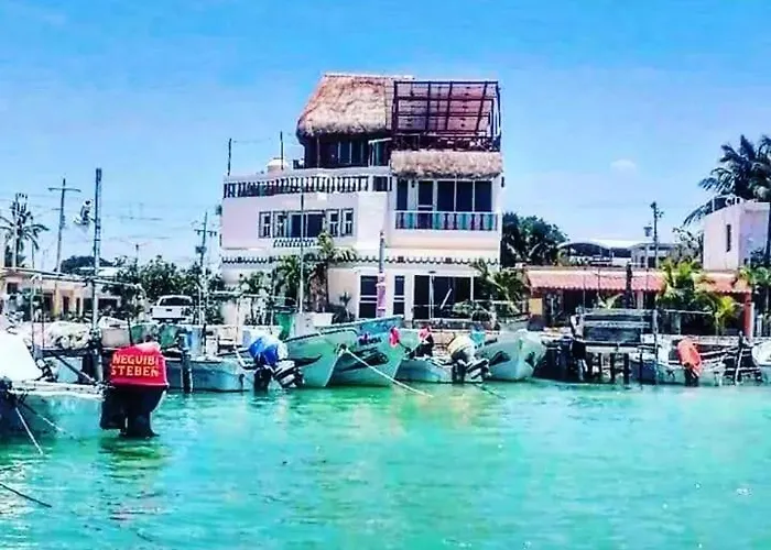Hotel y Restaurante Macumba Río Lagartos