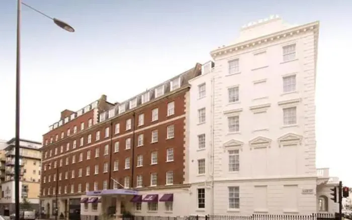Ensuite In Gillingham Street, London Victoria