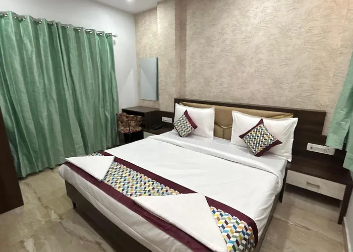 Sanidhyam By Hotel Sahu Near Kashi Vishwanath Temple Gate Varanasi