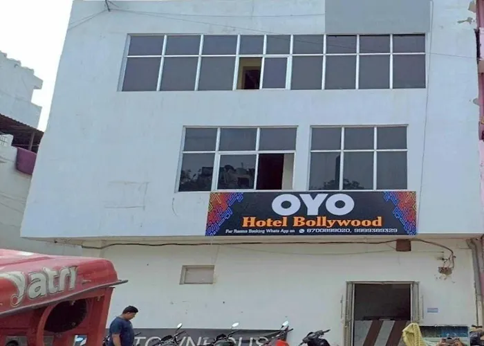 Hotel O Bollywood New Delhi