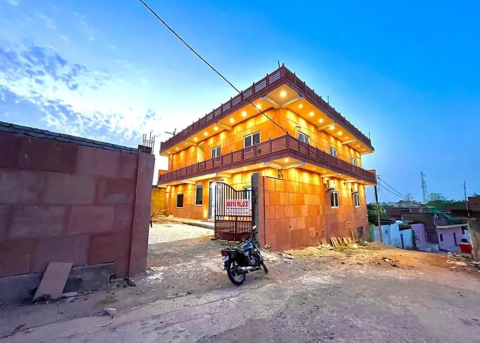 Manya Palace Orchha