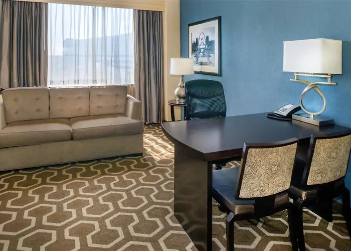Embassy Suites By Hilton St Louis Airport Bridgeton