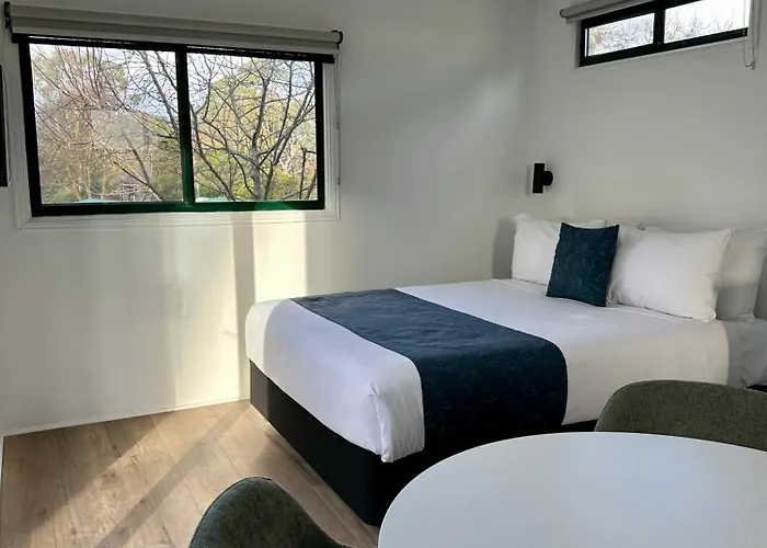 Big4 Castlemaine Gardens Hotel