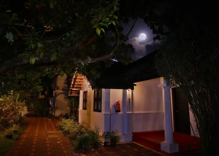 Nihara Resort And Spa Cochin Kochi