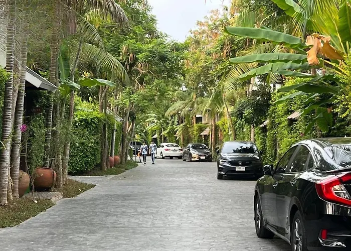 Ip Plus Pool Villa Pattaya