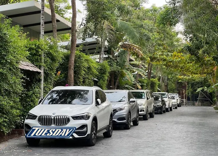 Ip Plus Pool Villa Pattaya