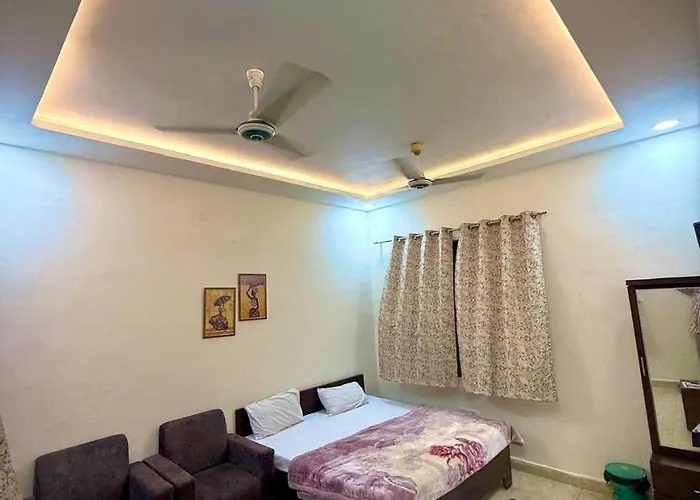 Krishnam Guest House Gwalior