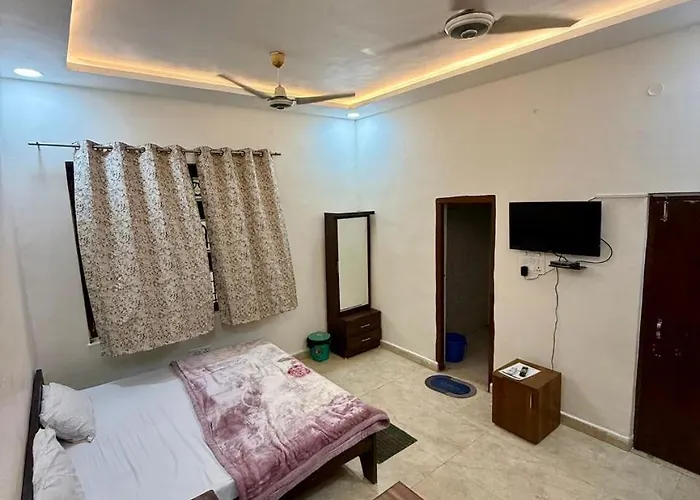 Krishnam Guest House Gwalior