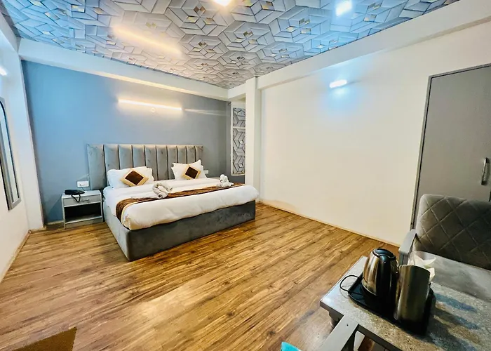White Rose Hotel By #Link Way Manali 