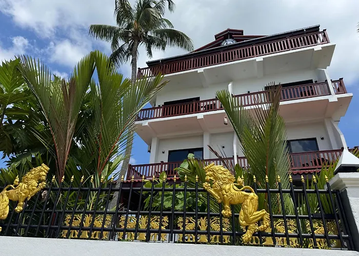 Lucky Monkey Inn And Restaurant Weligama