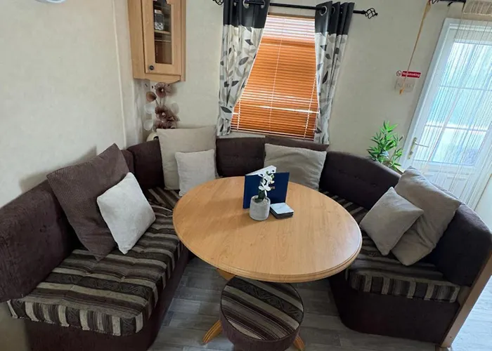 152 North Happy Days Holiday Homes Chapel Saint Leonards