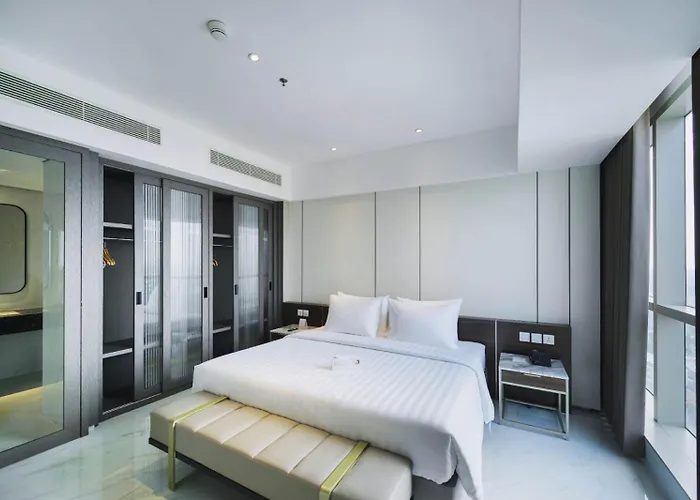 Grand Whiz Hotel Praxis Surabaya