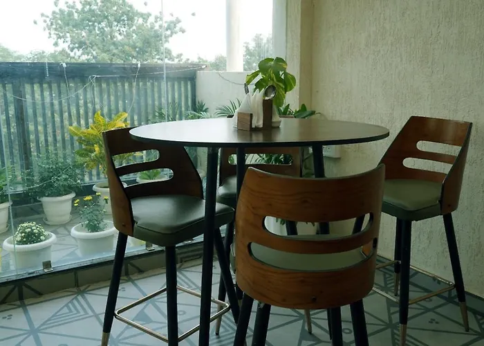 Hotel Anant Inn Varanasi